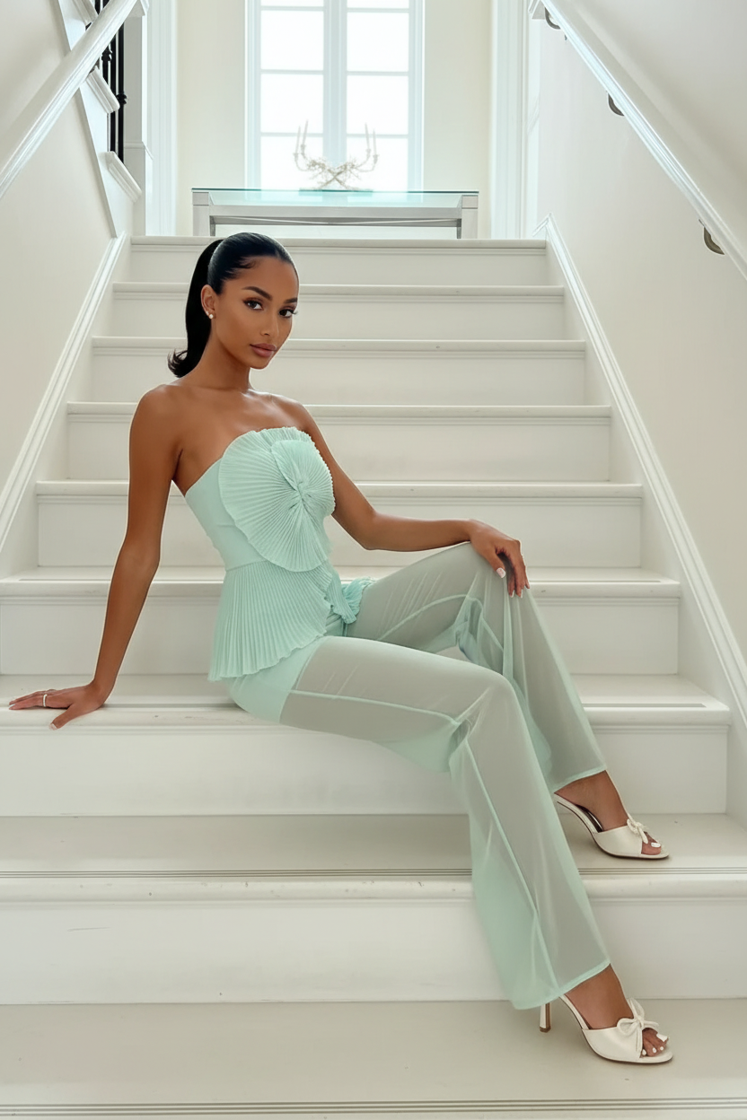 Luxury White Staircase - Retry